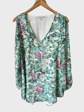 Lovers + Friends Teal Floral Geo V-Neck mini dress